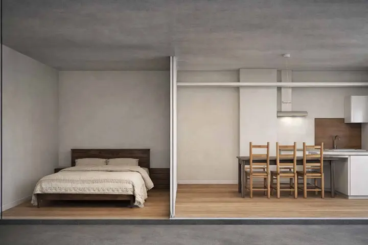 Interior · dormitorio y cocina-comedor
